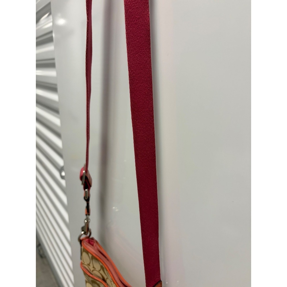 Vintage Coach Signature Floral Applique Crossbody Bag Tan Pink Messenger Bag - Picture 4 of 11